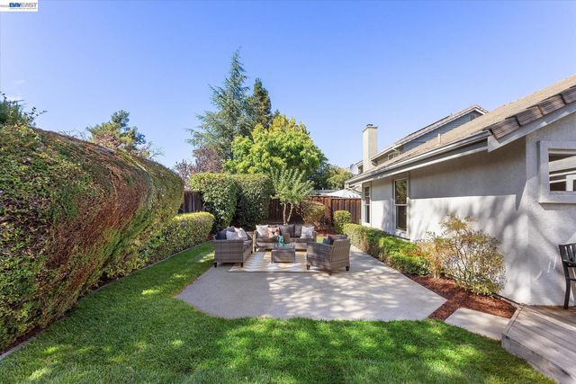 535 Zenith Ridge Rd, Danville, CA 94506