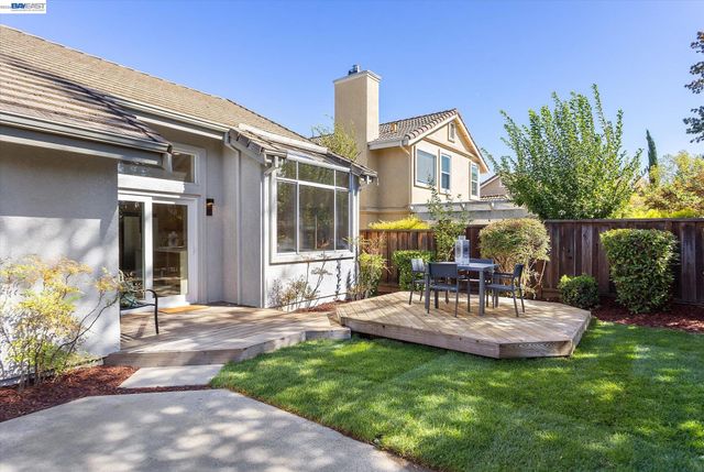 535 Zenith Ridge Rd, Danville, CA 94506