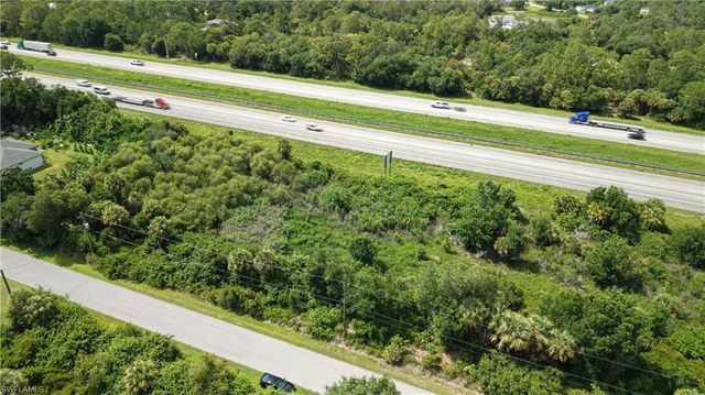 Snug ST, North Port, FL 34286