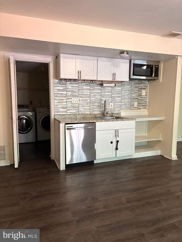10050 WOOD SORRELS LN, Burke, VA 22015