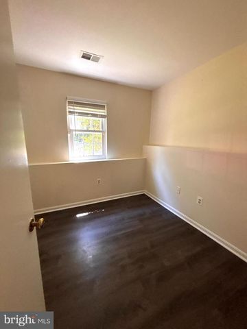 10050 WOOD SORRELS LN, Burke, VA 22015