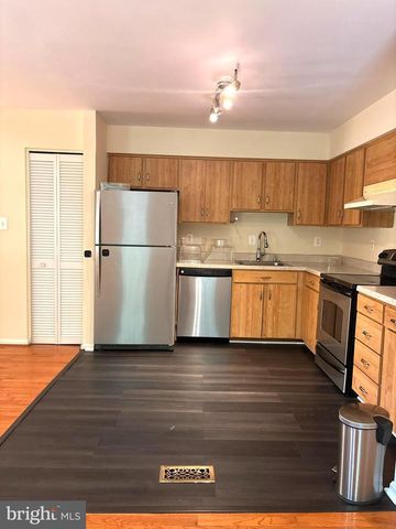 10050 WOOD SORRELS LN, Burke, VA 22015