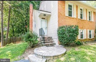 10050 WOOD SORRELS LN, Burke, VA 22015