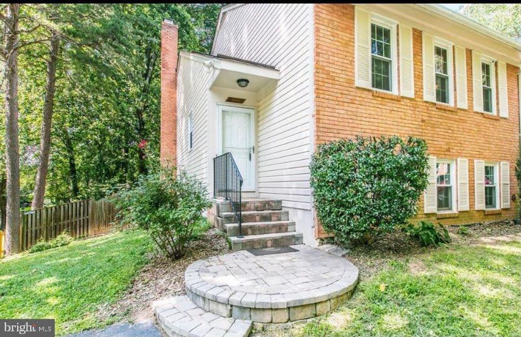 10050 WOOD SORRELS LN, Burke, VA 22015
