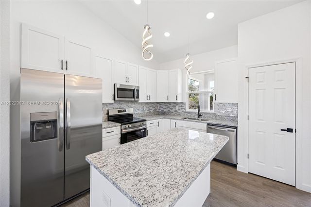 7433 Domenico Street, Sebring, FL 33872