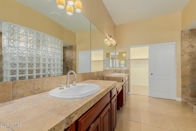 2324 W BLAYLOCK Drive, Phoenix, AZ 85085