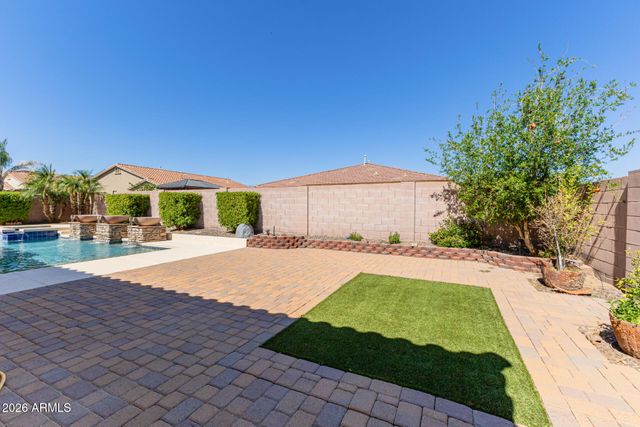 2324 W BLAYLOCK Drive, Phoenix, AZ 85085