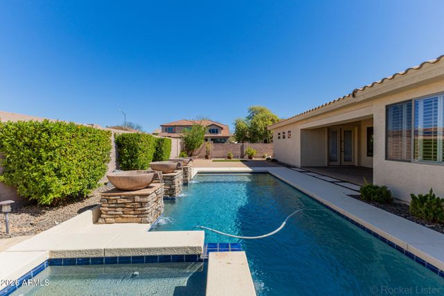 2324 W BLAYLOCK Drive, Phoenix, AZ 85085