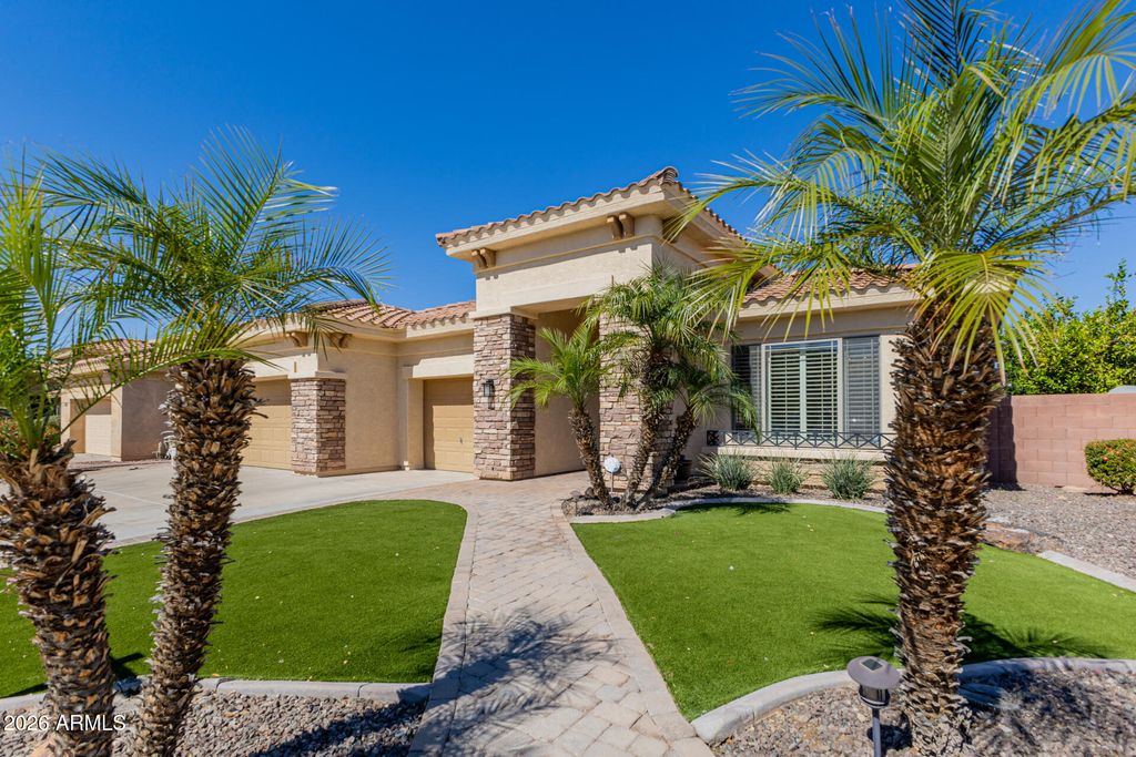 2324 W BLAYLOCK Drive, Phoenix, AZ 85085 — photo 2