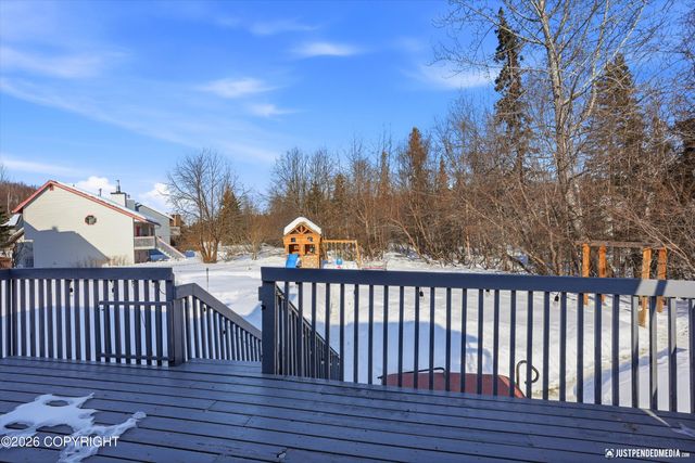 2361 Yorktown Circle, Anchorage, AK 99507