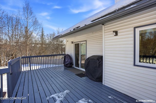 2361 Yorktown Circle, Anchorage, AK 99507