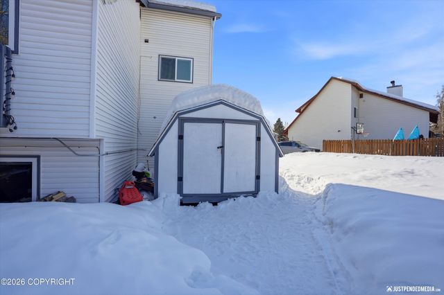 2361 Yorktown Circle, Anchorage, AK 99507