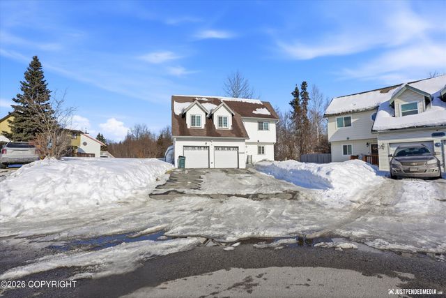 2361 Yorktown Circle, Anchorage, AK 99507