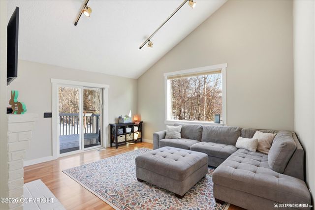 2361 Yorktown Circle, Anchorage, AK 99507