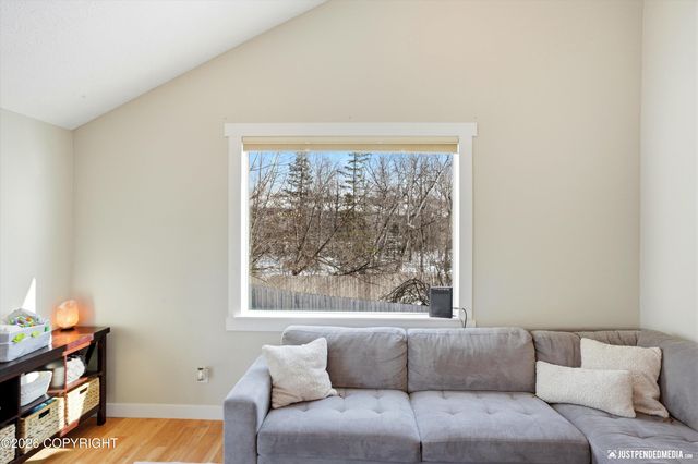 2361 Yorktown Circle, Anchorage, AK 99507