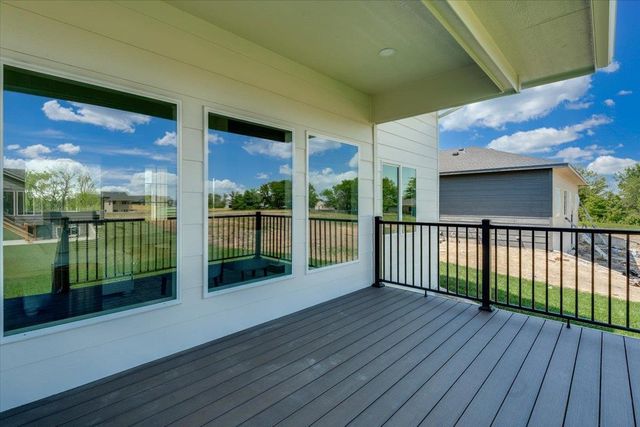 8884 E Bradford St, Wichita, KS 67210