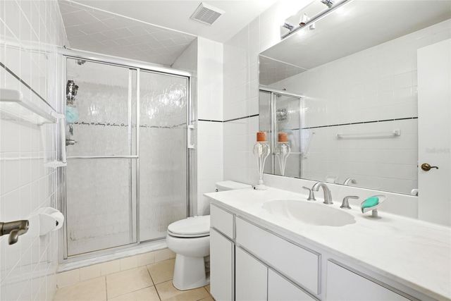8206 VASSAR CIRCLE, Tampa, FL 33634