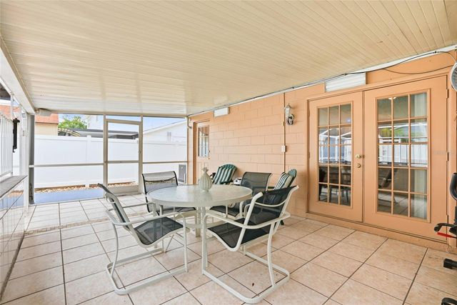 8206 VASSAR CIRCLE, Tampa, FL 33634