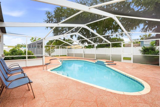 8206 VASSAR CIRCLE, Tampa, FL 33634