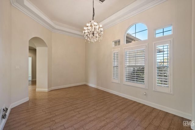 10507 Ashbourne Drive, Bakersfield, CA 93312