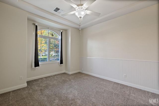 10507 Ashbourne Drive, Bakersfield, CA 93312