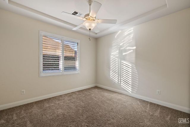 10507 Ashbourne Drive, Bakersfield, CA 93312