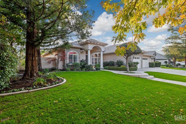 10507 Ashbourne Drive, Bakersfield, CA 93312