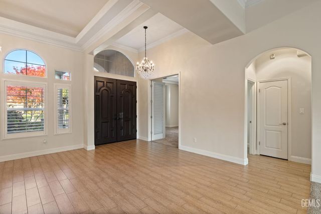 10507 Ashbourne Drive, Bakersfield, CA 93312