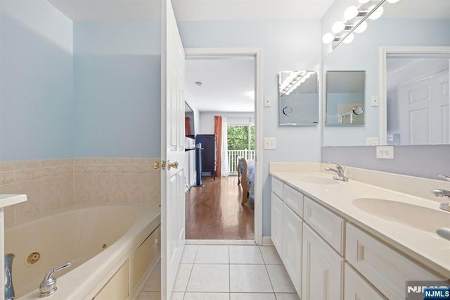 212 Riverwalk Way L127, Clifton, NJ 07014
