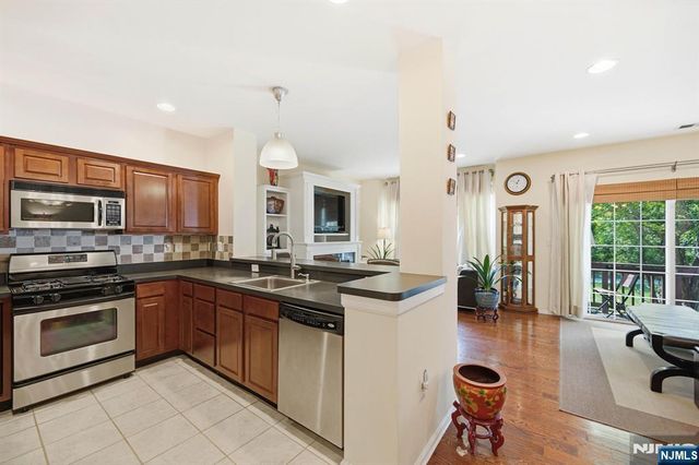 212 Riverwalk Way L127, Clifton, NJ 07014