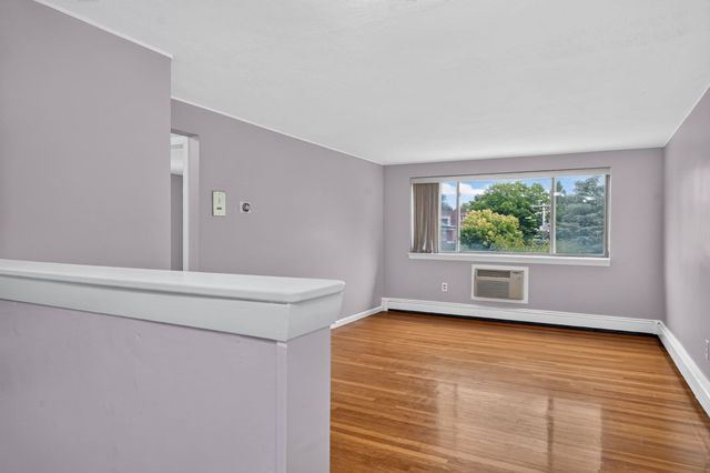 2192 Mass Ave 2-2, Cambridge, MA 02140