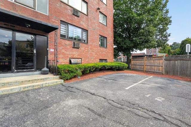2192 Mass Ave 2-2, Cambridge, MA 02140