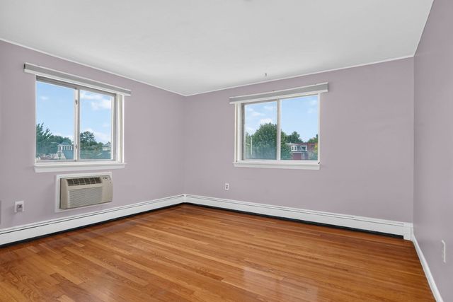 2192 Mass Ave 2-2, Cambridge, MA 02140