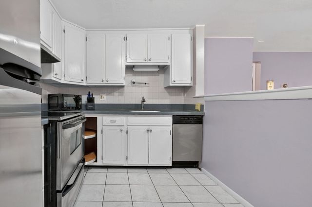 2192 Mass Ave 2-2, Cambridge, MA 02140