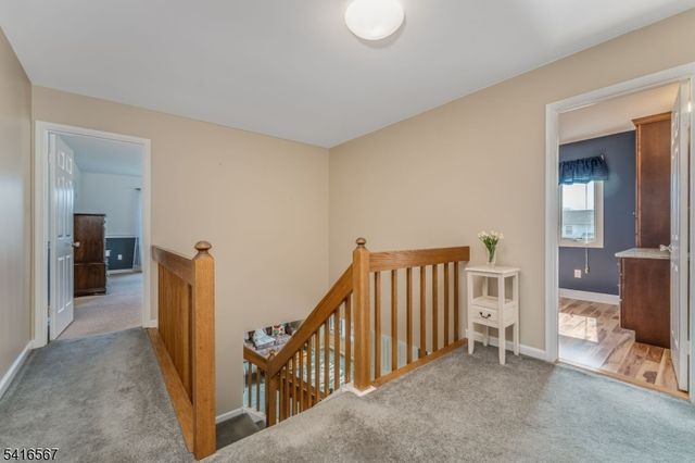 34 Aberdeen Circle, Raritan Twp., NJ 08822