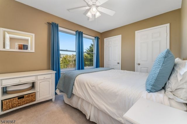 34 Aberdeen Circle, Raritan Twp., NJ 08822