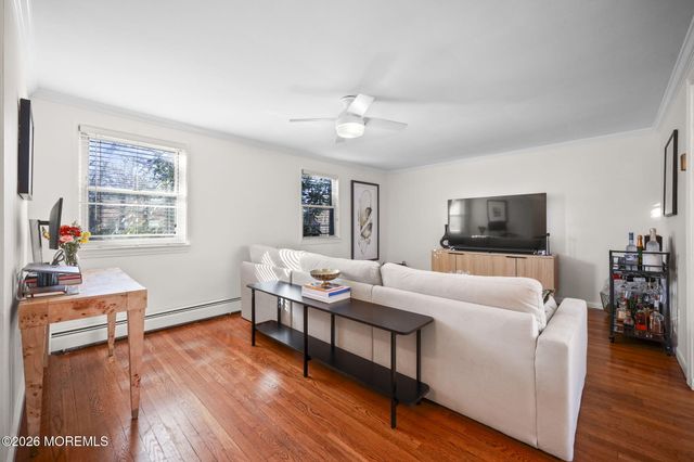 39 Manor Drive, Red Bank, NJ 07701