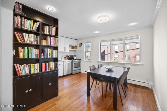 39 Manor Drive, Red Bank, NJ 07701