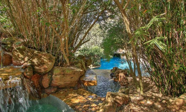 28333 Meadow Falls, Magnolia, TX 77355