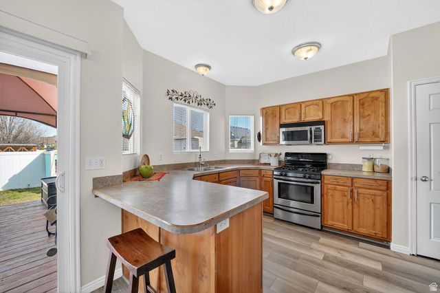 1728 DALLAS ST, Syracuse, UT 84075