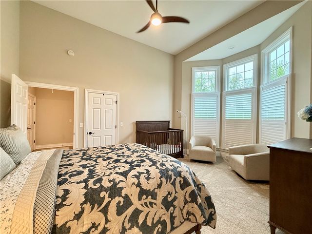 912 Champlain Pl, Adams Twp, PA 15044