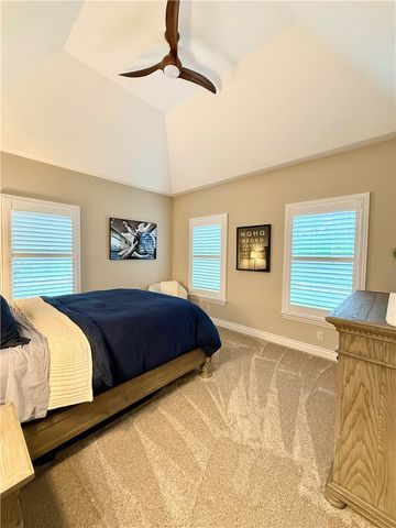 912 Champlain Pl, Adams Twp, PA 15044