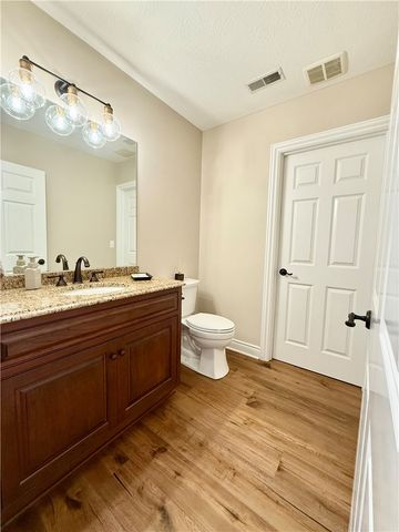912 Champlain Pl, Adams Twp, PA 15044