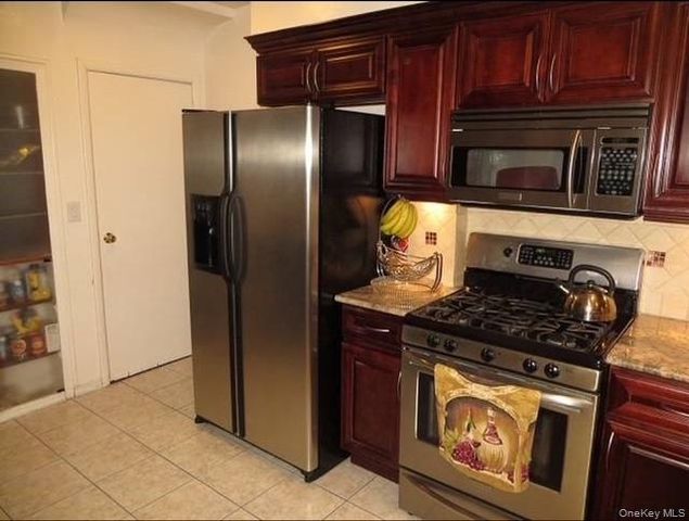 166-12 Union Turnpike, Fresh Meadows, NY 11366