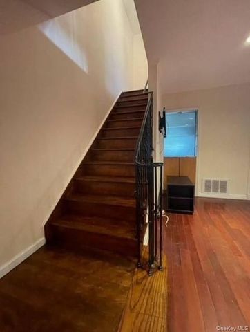 166-12 Union Turnpike, Fresh Meadows, NY 11366