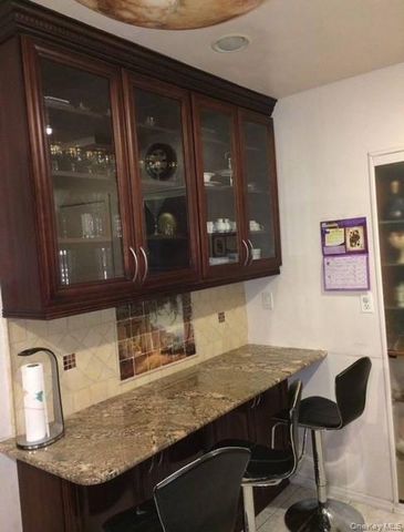 166-12 Union Turnpike, Fresh Meadows, NY 11366