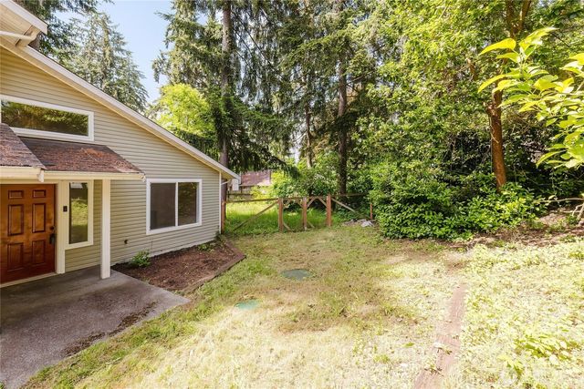 7201 9th Court SE, Lacey, WA 98503