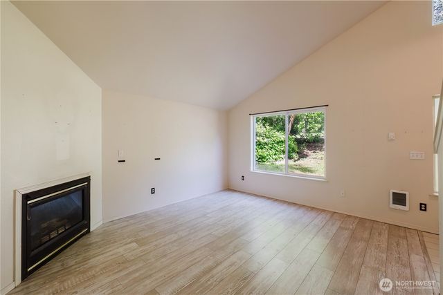 7201 9th Court SE, Lacey, WA 98503