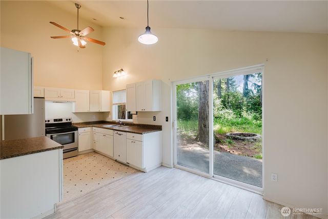7201 9th Court SE, Lacey, WA 98503