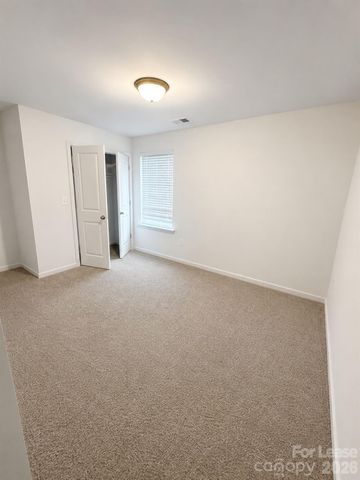 1144 Thayer Glen Court, Charlotte, NC 28213